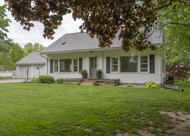 Property at 7645 11 Mile Rd NE, Rockford, MI 49341, 5 beds, 3 baths