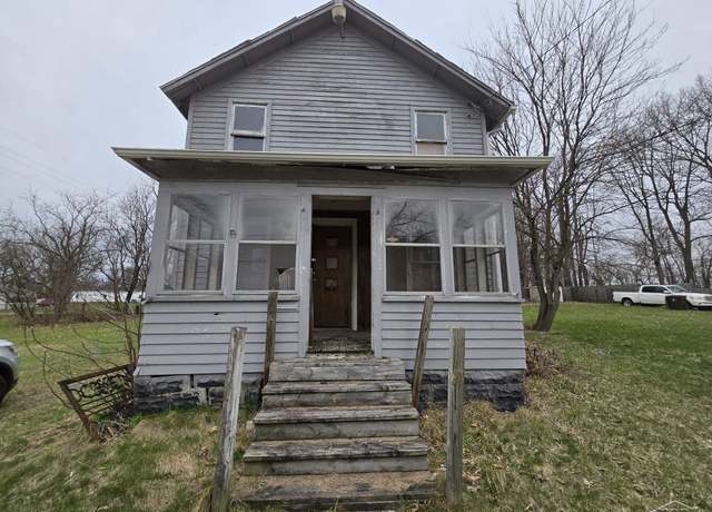 Property at 903 N Albion St, Albion, MI 49224, 3 beds, 1 bath