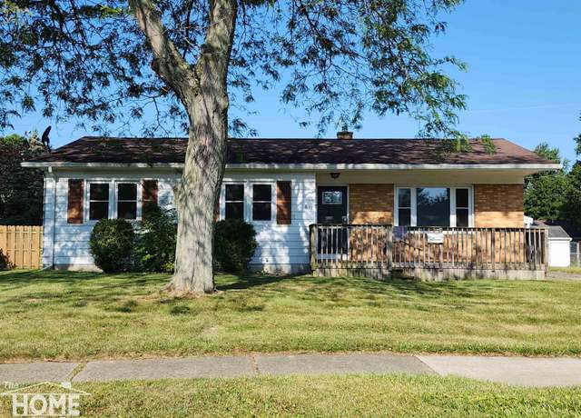Property at 817 Huntington Dr, Owosso, MI 48867, 3 beds, 1 bath