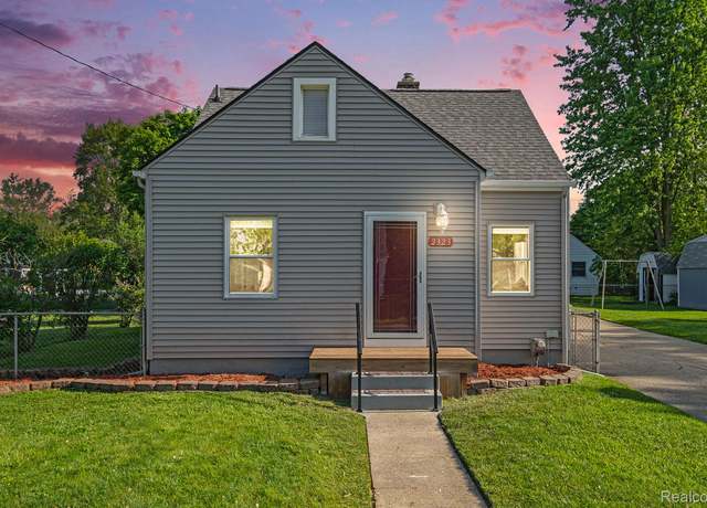 Property at 2323 Nichols Ave, Grand Blanc, MI 48507, 4 beds, 1 bath