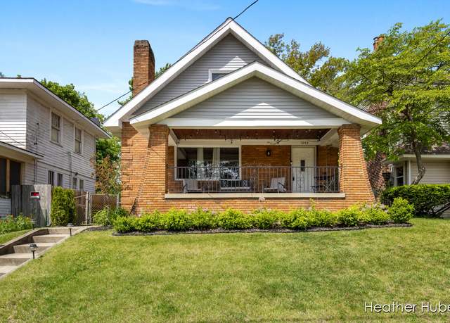 Property at 1043 Underwood Ave SE, Grand Rapids, MI 49506, 3 beds, 2.5 baths