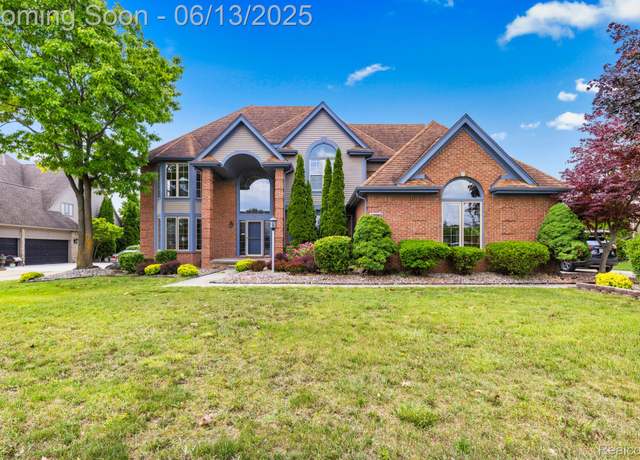 Property at 49093 Poppleton Ct, Canton, MI 48187, 4 beds, 2.5 baths