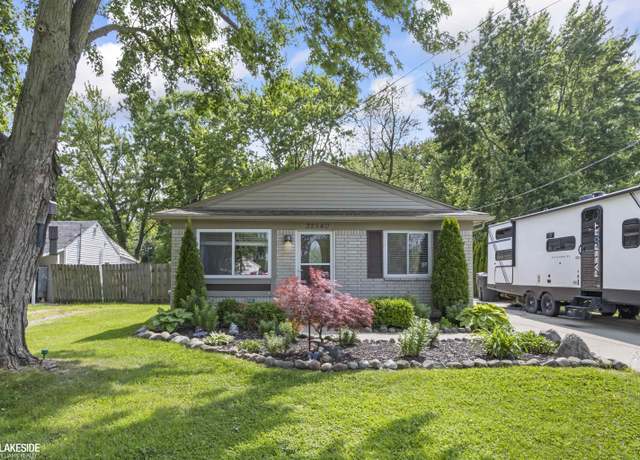 Property at 32540 Sutton Rd, Chesterfield, MI 48047, 3 beds, 1 bath