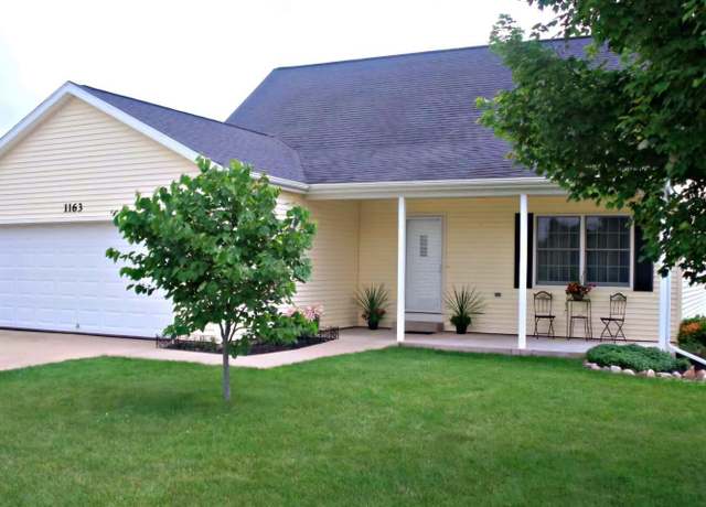 Property at 1163 S Merribe St, Sturgis, MI 49091, 3 beds, 2.5 baths