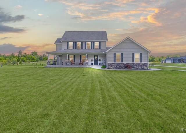 Property at 5015 Lindemere Dr, Fowlerville, MI 48836, 4 beds, 2.5 baths