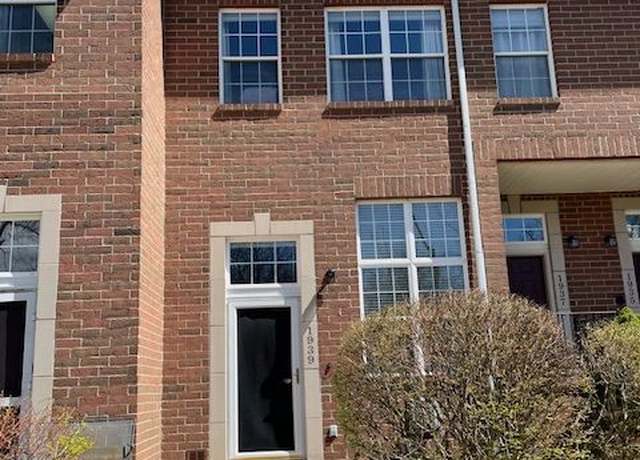 Property at 1939 Lindsay Ln, Ann Arbor, MI 48104, 2 beds, 1.5 baths