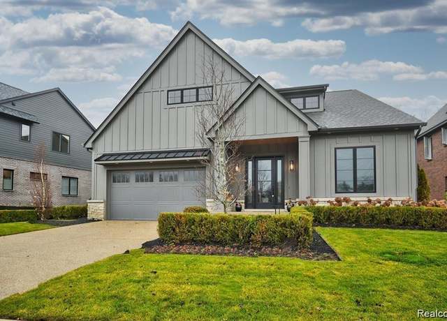 Property at 4174 Prescott Park Cir, West Bloomfield, MI 48323, 4 beds, 3.5 baths