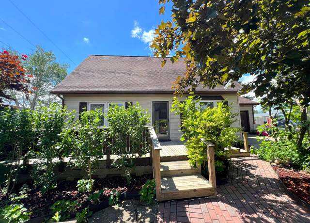 Property at 1016 Greenlawn Dr, Sturgis, MI 49091, 4 beds, 1.5 baths