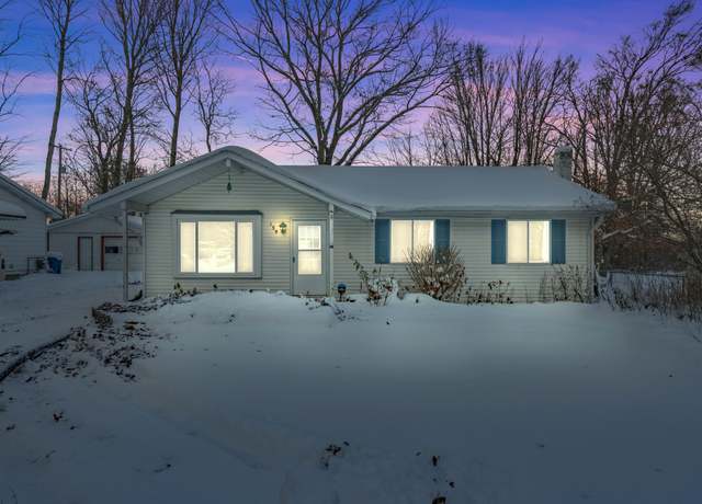 Property at 139 Broken Arrow Trl, Roscommon Twp, MI 48629, 3 beds, 1 bath