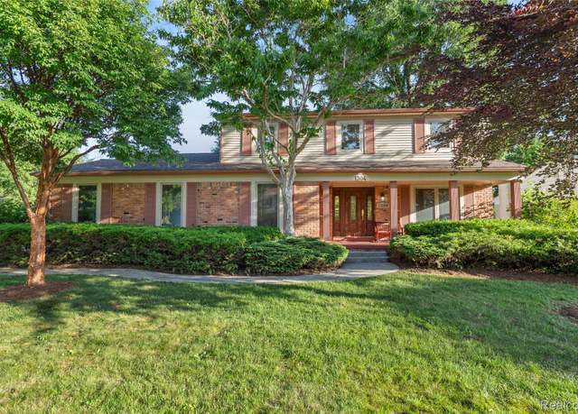 Property at 1304 Player Dr, Troy, MI 48085, 4 beds, 2.5 baths