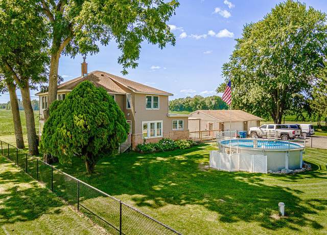 Property at 2370 S M-140, Eau Claire, MI 49111, 4 beds, 3 baths