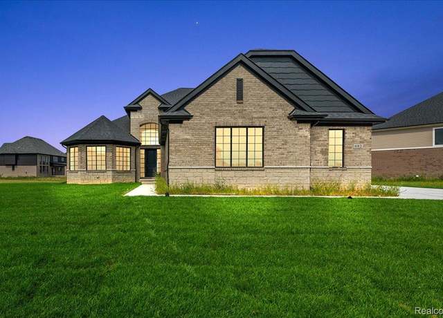 Property at 682 Westlake Ave, Oxford Charter Township, MI 48371, 4 beds, 3.5 baths
