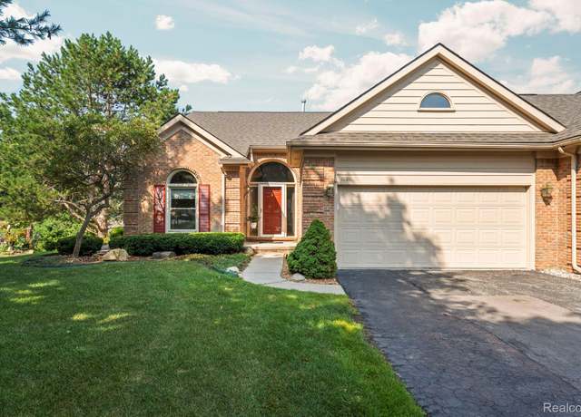 Property at 1127 Eagle Nest Dr, Milford Village, MI 48381, 2 beds, 3 baths