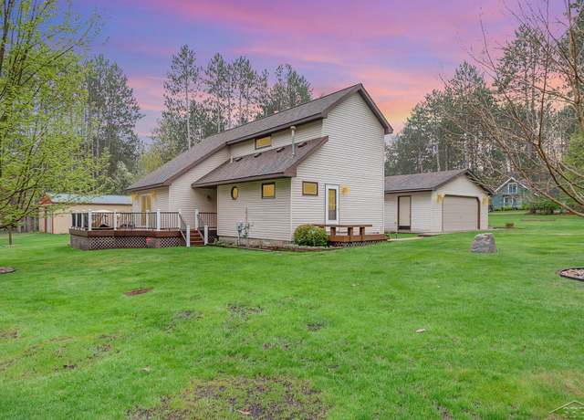 Property at 217 Maple Rd, Roscommon, MI 48653, 3 beds, 2 baths