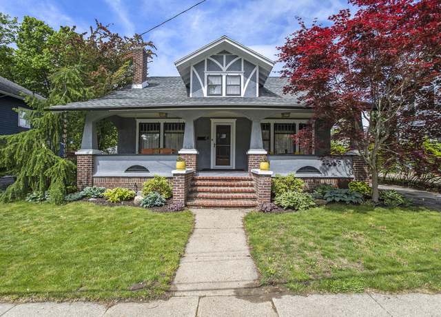Property at 410 Elizabeth St, Albion, MI 49224, 4 beds, 2 baths