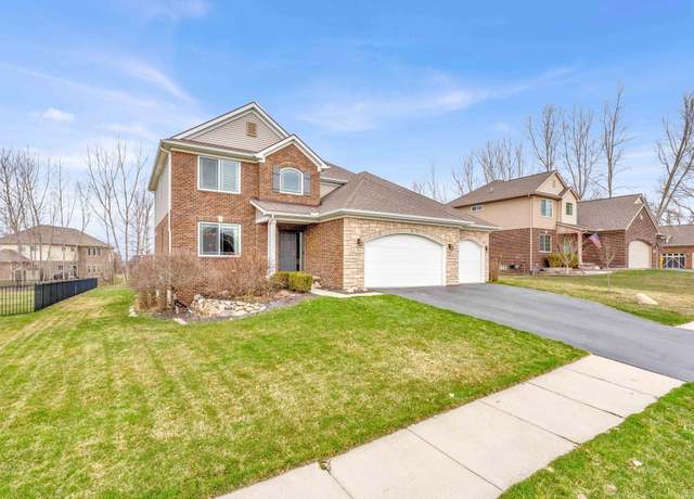Property at 321 Red Cedar Dr, Oxford, MI 48371, 4 beds, 3.5 baths