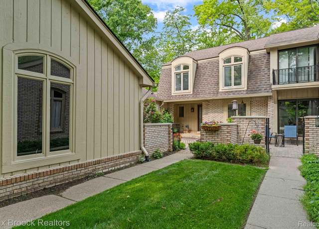 Property at 1360 Bramblebush Run, Bloomfield Hills, MI 48304, 3 beds, 2.5 baths