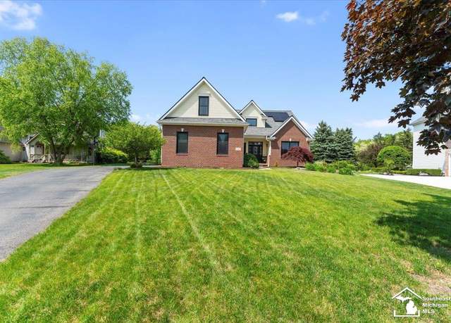 Property at 8617 Bonaventure Dr, Brighton, MI 48116, 5 beds, 3.5 baths