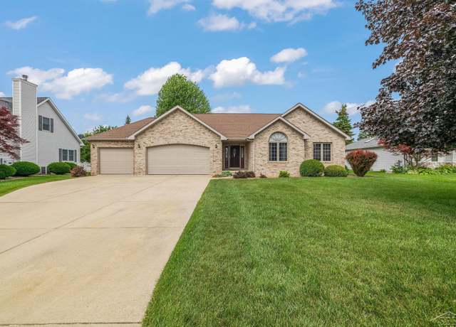 Property at 1381 Briarson Dr, Saginaw, MI 48638, 3 beds, 3 baths