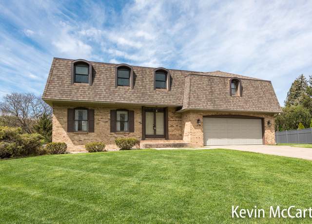 Property at 2516 Whipperwill Ct SE, Grand Rapids, MI 49546, 5 beds, 3 baths