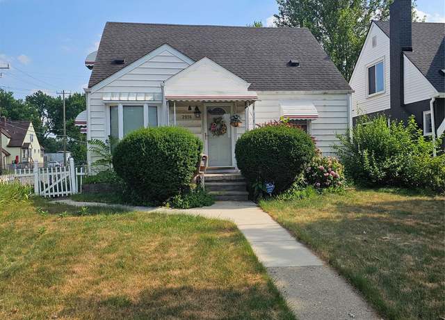 Property at 2016 Pearl Ave, Warren, MI 48091, 3 beds, 2 baths