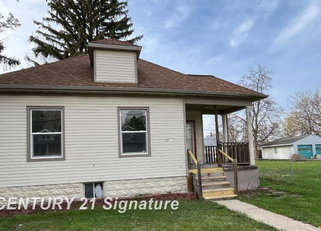 Property at 2217 S Hamilton St, Saginaw, MI 48602, 2 beds, 1 bath