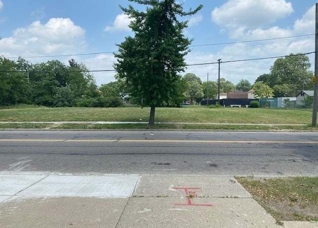 Property at 2218 Van Dyke St, Detroit, MI 48214