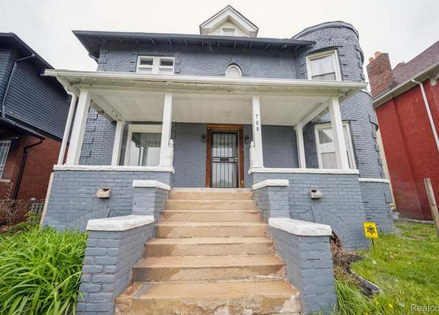 Property at 700 W Euclid St, Detroit, MI 48202, 5 beds, 3 baths