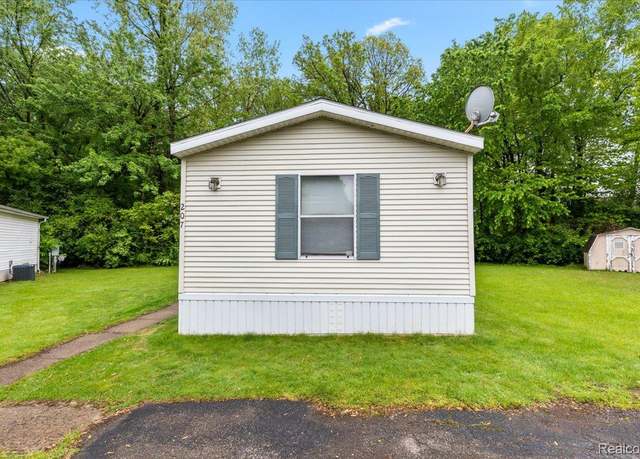 Property at 351 N Squirrel Road Lot 207 Rd, Auburn Hills, MI 48326, 2 beds, 2 baths
