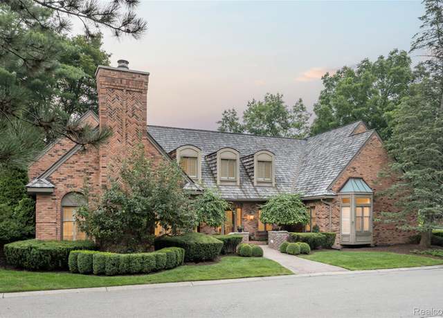 Property at 1537 Ashford Ln, Birmingham, MI 48009, 4 beds, 3 baths
