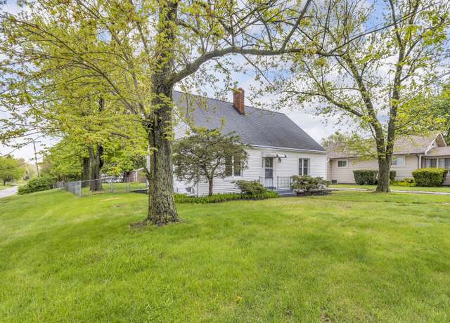 Property at 7400 E Michigan Ave, Jackson, MI 49201, 4 beds, 1 bath