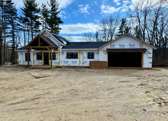 Property at 1079 Arlington St, Middleville, MI 49333, 4 beds, 3 baths