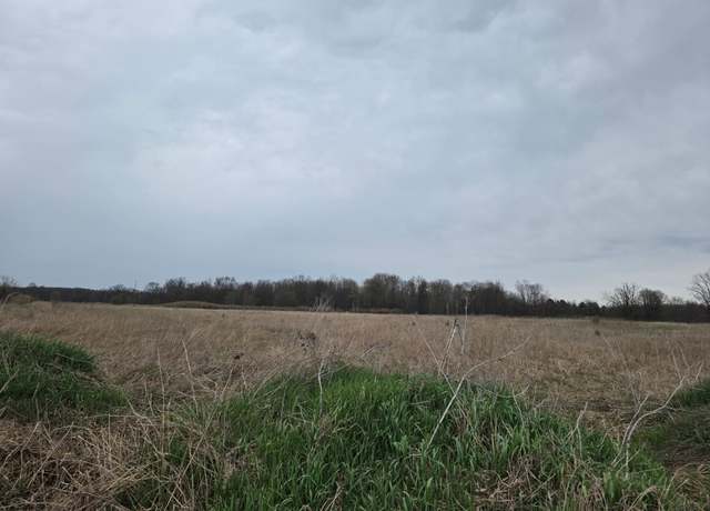 Property at 6424 Sherwood Par C F-2 Rd, Fowlerville, MI 48836