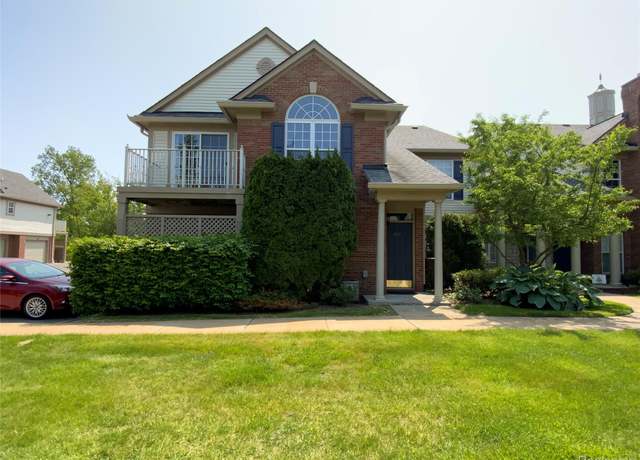 Property at 3577 Oakmonte Blvd, Rochester, MI 48306, 2 beds, 1 bath