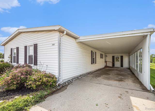 Property at 2882 Skylark St St, Rochester Hills, MI 48309, 2 beds, 2 baths