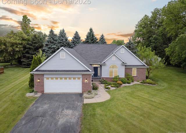 Property at 4248 W Four Lakes Dr, Linden, MI 48451, 4 beds, 2 baths