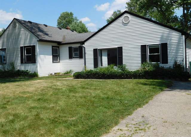 Property at 3351 Grant Rd, Rochester Hills, MI 48309, 3 beds, 2 baths
