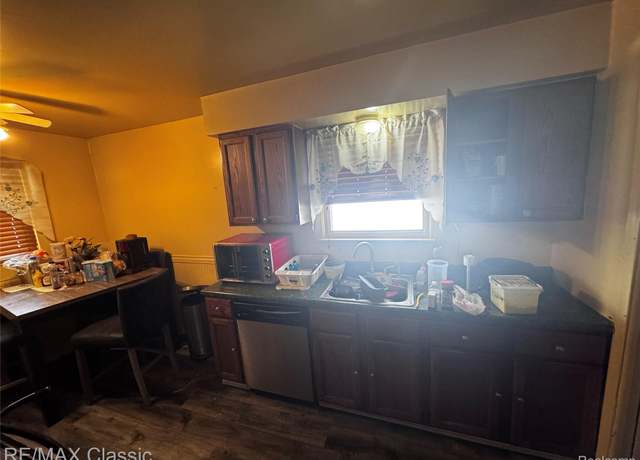 Property at 19930 Gaylord, Redford, MI 48240, 3 beds, 2 baths