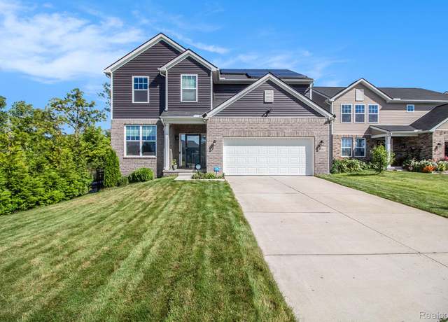 Property at 9301 White Tail Dr, Ypsilanti, MI 48197, 4 beds, 2.5 baths