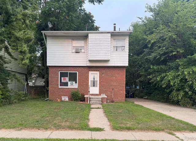Property at 3022 24th St, Port Huron, MI 48060, 4 beds, 1 bath