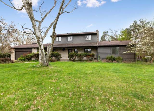 Property at 142 E Minges Rd, Battle Creek, MI 49015, 5 beds, 4 baths