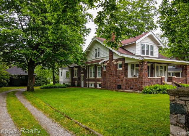 Property at 337 Chandler St, Romeo Village, MI 48065, 4 beds, 2 baths