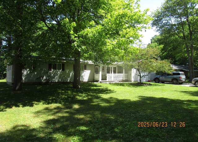 Property at 330 Margo St, Tawas City, MI 48763, 4 beds, 1.5 baths