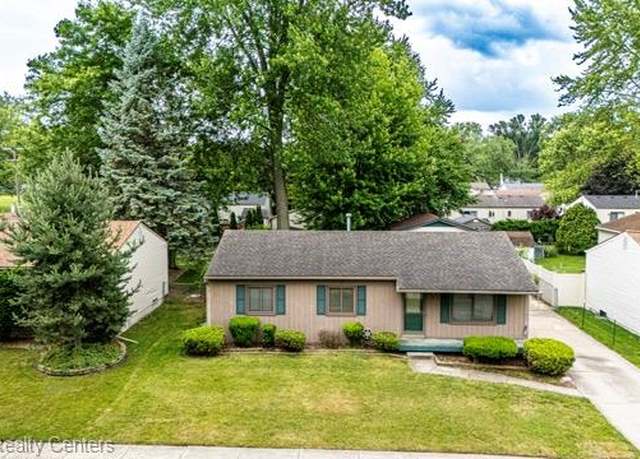 Property at 33625 Fairchild St, Westland, MI 48186, 3 beds, 1.5 baths