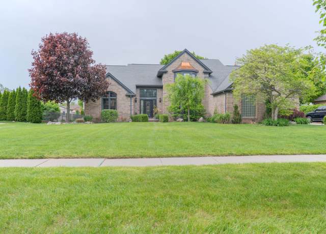 Property at 14607 Stratford Ct, Shelby Twp, MI 48315, 4 beds, 2.5 baths