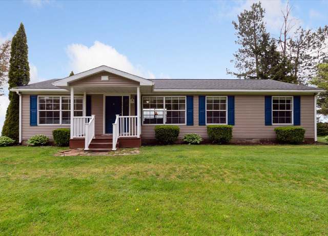 Property at 1515 Lakeside Dr, Harbor Beach, MI 48441, 3 beds, 2 baths