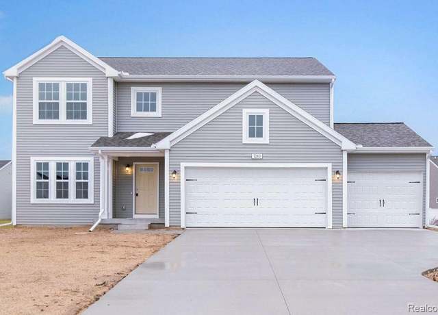 Property at 392 Golfside Dr, Lapeer, MI 48446, 4 beds, 2.5 baths