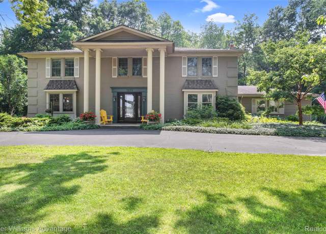 Property at 7675 Morningstar Ct, Clarkston, MI 48348, 4 beds, 2.5 baths