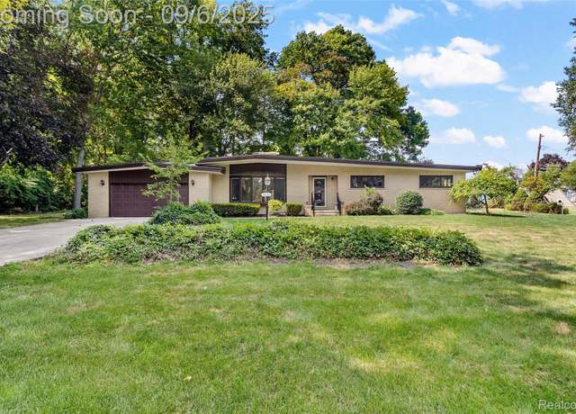 Property at 23146 Emmett St, Taylor, MI 48180, 3 beds, 2.5 baths