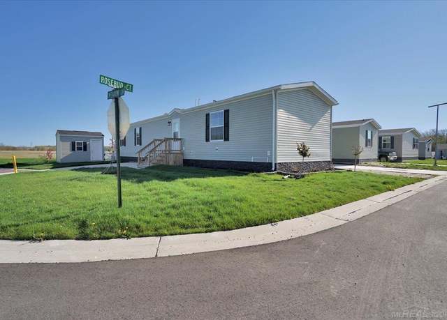Property at 260 Meadow Ln, Port Huron, MI 48060, 3 beds, 2 baths